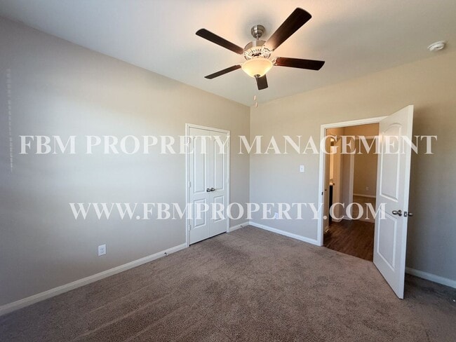 Building Photo - 5412 Persimmon Dr