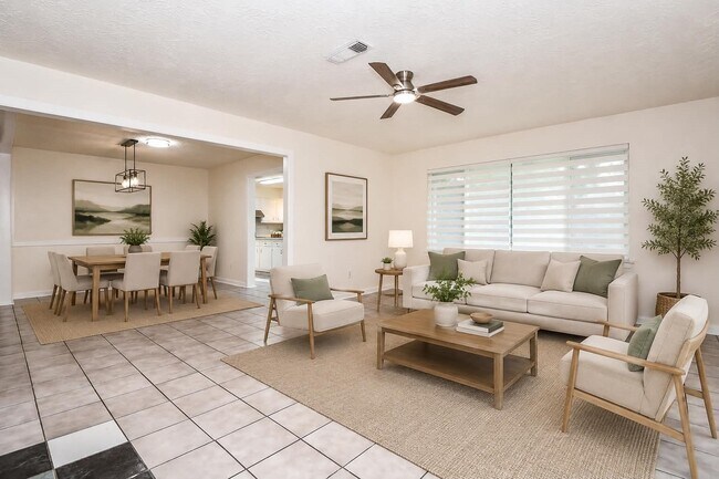 Building Photo - 16823 Cobble Ridge Dr