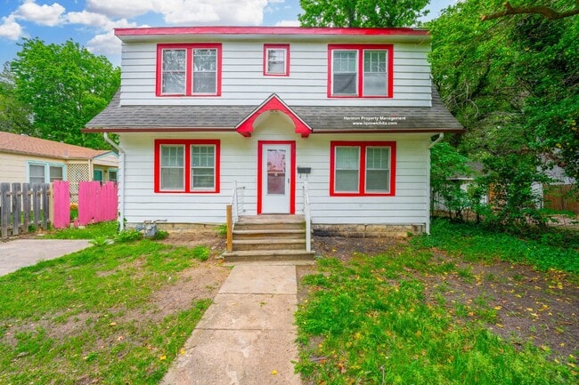Primary Photo - 1622 Fairmount St
