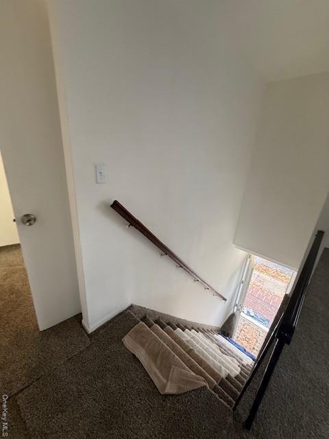 Building Photo - 58 W Mineola Ave