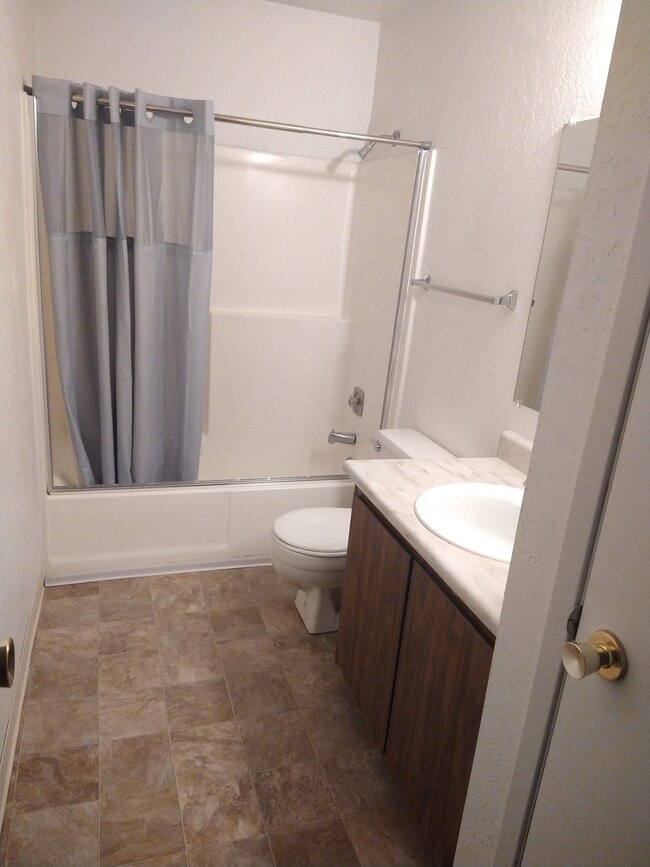 Building Photo - 4604 Neil Rd