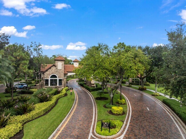 Building Photo - 8492 Breezy Oak Way