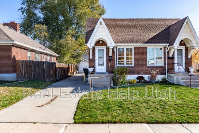 Building Photo - 2009 S 1500 E