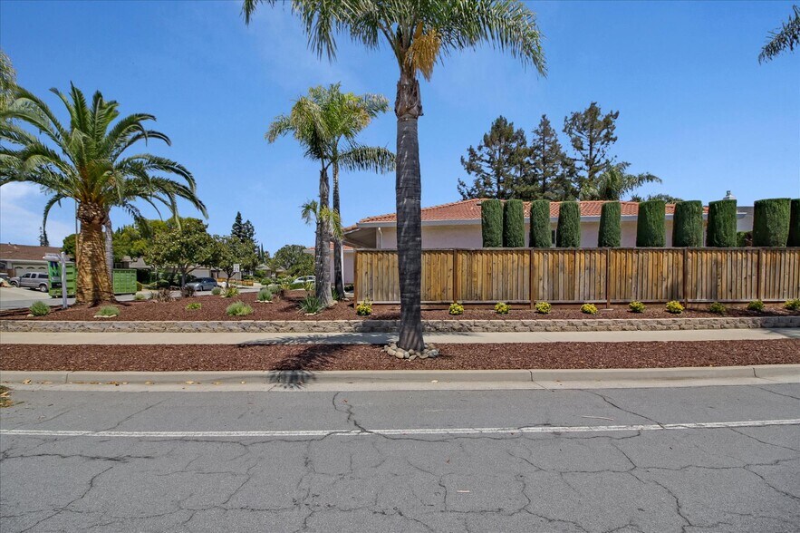 Building Photo - 6738 Tannahill Dr