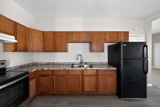 Building Photo - 2117 6th Ave