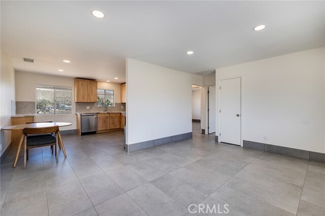 Building Photo - 7412 Deer Trail
