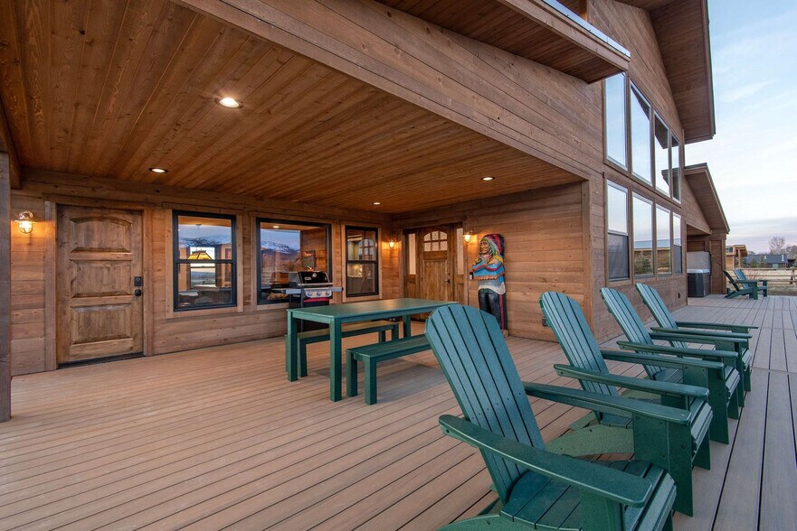 Building Photo - 3360 Alta Vista Dr