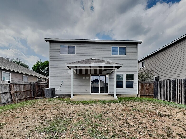 Building Photo - 9314 Silver Vis