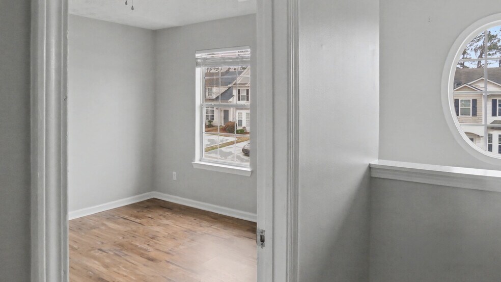 Building Photo - 21 Timber Ridge Dr