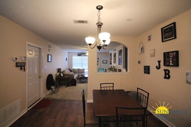 Building Photo - Nice 3 Bedroom Home in Mary Esther