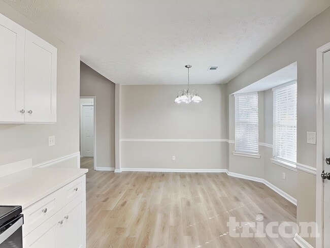 Building Photo - 210 Baxter Ln