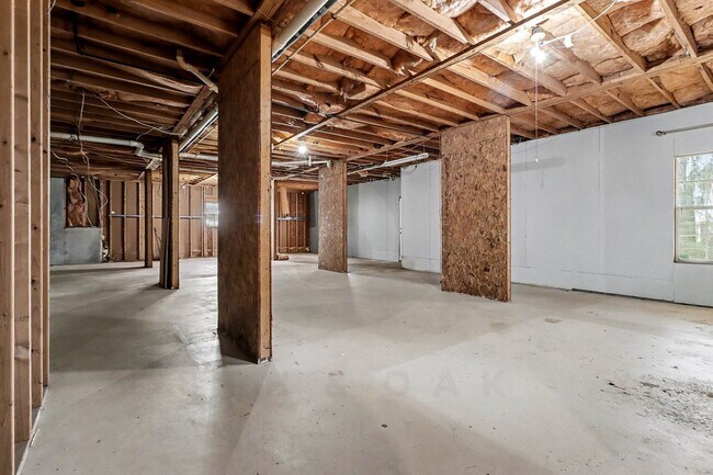 Building Photo - 3BR/2BA on Full Basement in Jonesboro