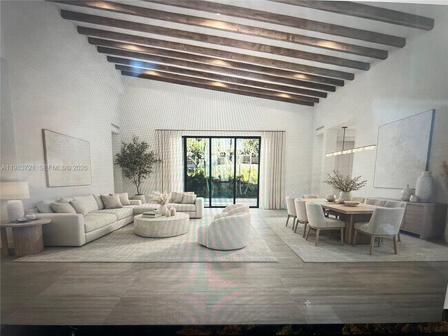 Building Photo - 3905 SW 5th St