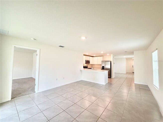 Building Photo - 31031 Silver Stage Dr