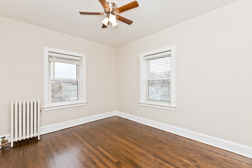 Building Photo - 5306 N Ashland Ave