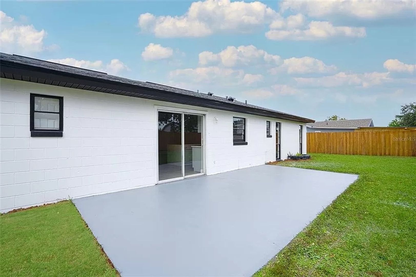 Building Photo - 163 Mante Dr