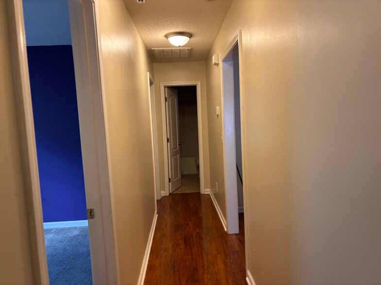 Building Photo - 134 Camellia Dr