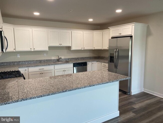 Building Photo - 3864 Ridge Pike
