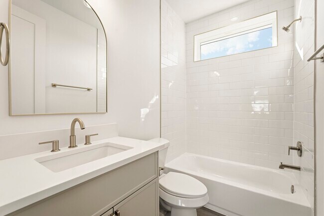 Building Photo - 3828 Wilmer St