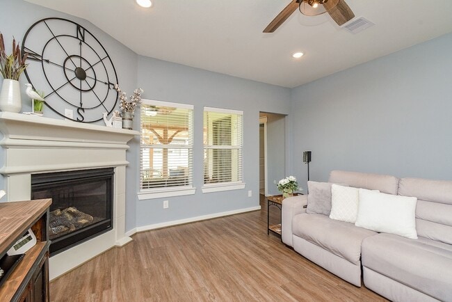 Building Photo - 31430 Stone Ridge Forest Dr