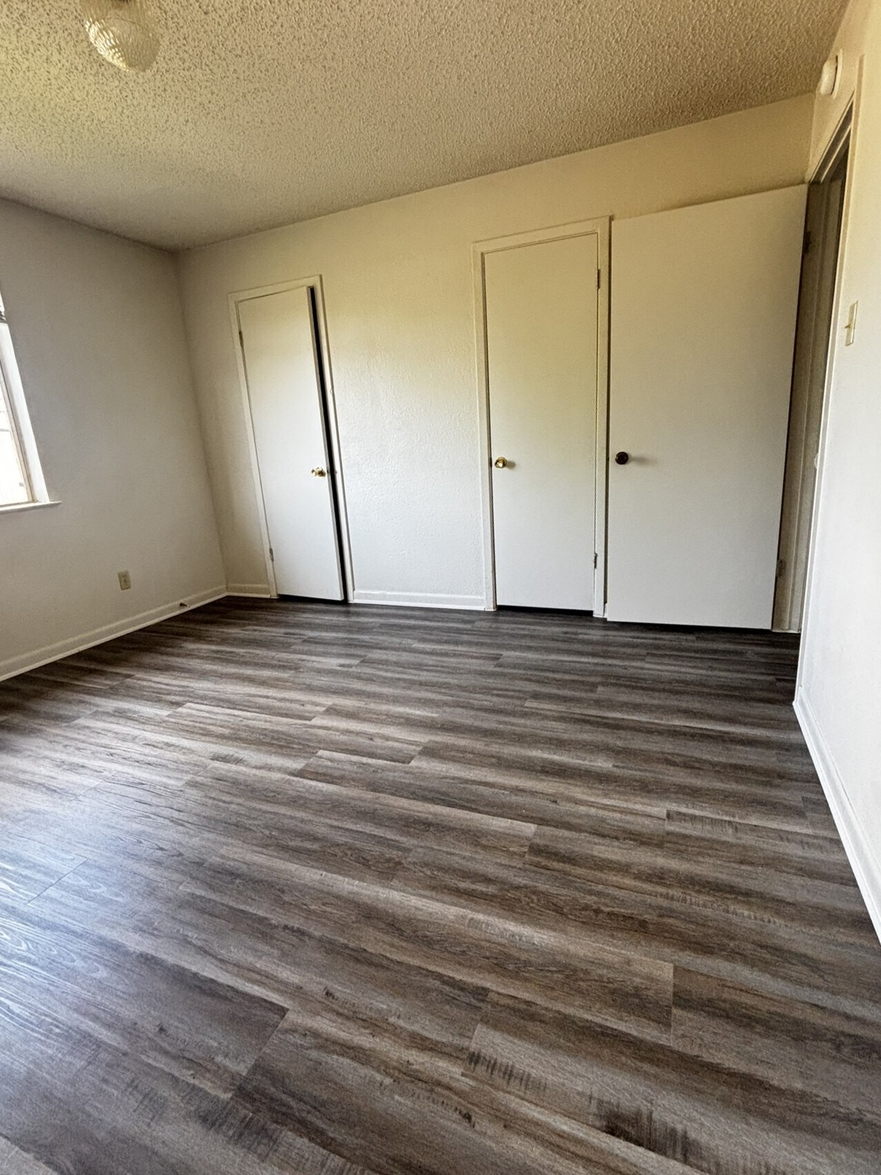 Building Photo - 4801 Rainbow Cir