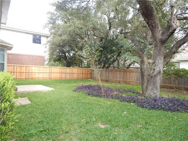 Building Photo - 13521 Shawna Dnay Dr