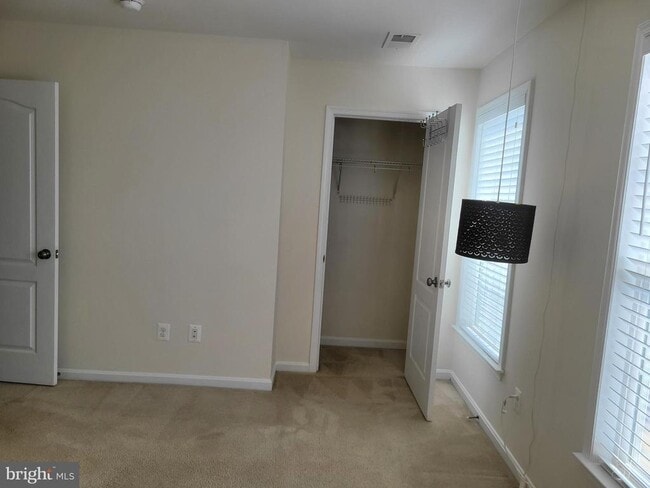 Building Photo - 25117 Sweet Myrtle Square