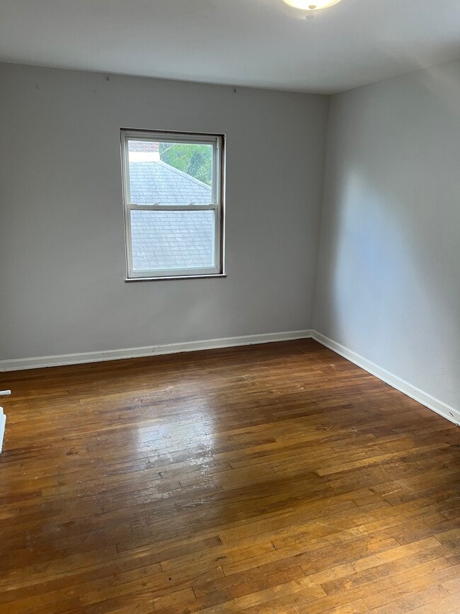 Upstairs Bed 1 - 321 Dana Ave