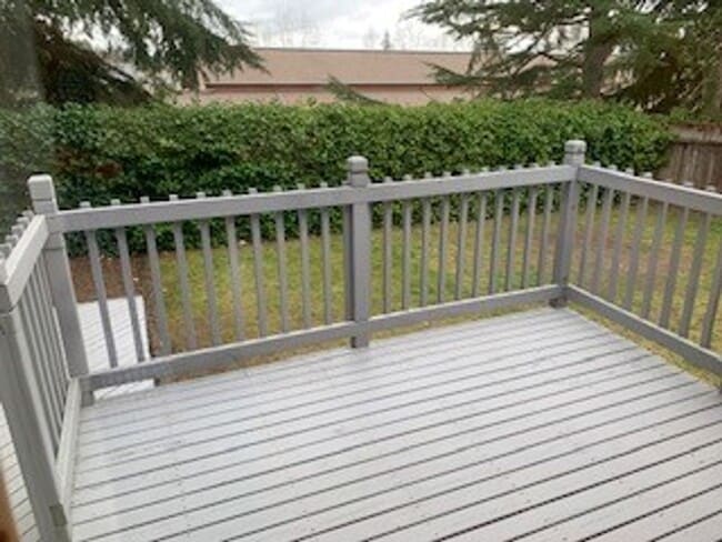 Building Photo - 4 Bedroom 2.5 Baths+ Bonus Home Office/ Woodinville $3850 per Month