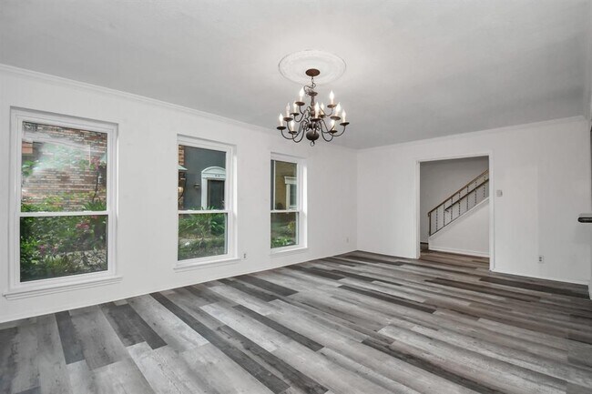 Building Photo - 11525 Burdine St
