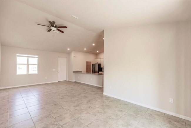 Building Photo - 3603 NE 12th Ct