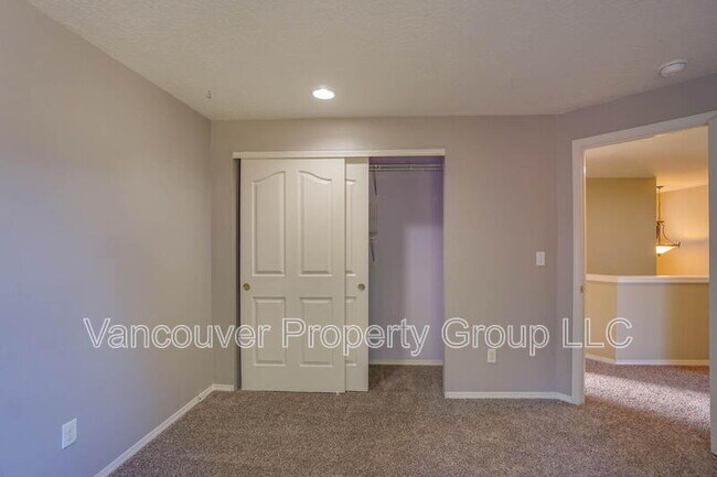 Building Photo - 2515 SE 173rd Pl