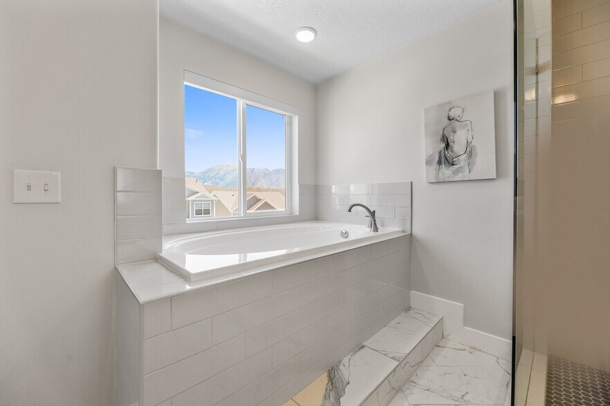 Building Photo - 14706 Glacial Peak Dr