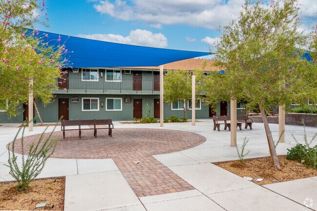 Outdoor Living - Share Village Apartments