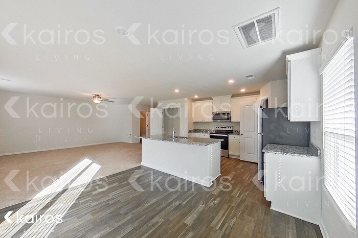 Building Photo - 1626 Hidden Gdn Ln