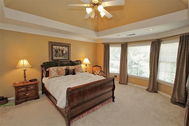 Building Photo - 10930 Donamere Dr