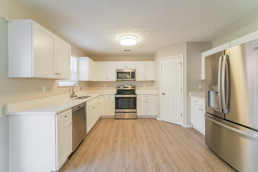 Building Photo - 4754 Spinepoint Way