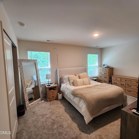 Building Photo - 3002 Spline Cir