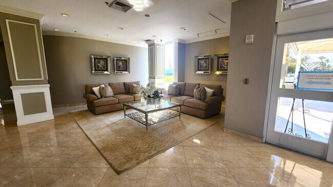 Building Photo - 5510 N Ocean Dr