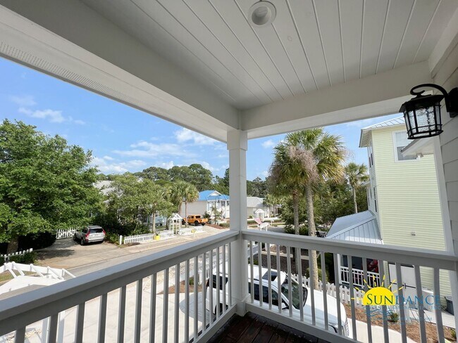 Building Photo - 4 Bedroom Sea Dunes Home just off 30A!
