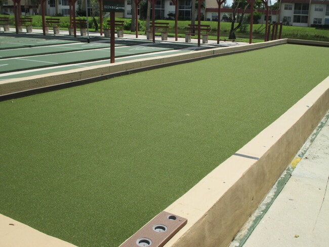 Building Photo - 200 Lake Carol Dr