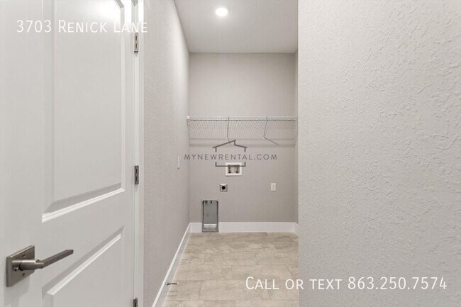 Building Photo - 3703 Renick Ln