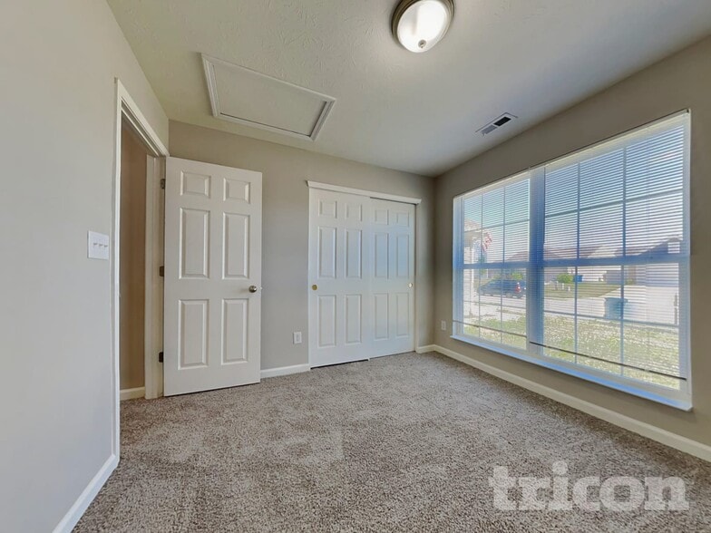 Building Photo - 4822 Penoyer Ln