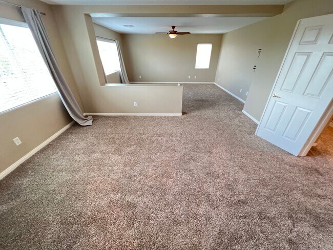 Building Photo - **COMING SOON** UPGRADED 5BD/3.5BA SUMMERLIN HOME W/ POOL!