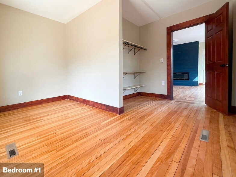 Bedroom #1 - 2613 Bryant Ave S