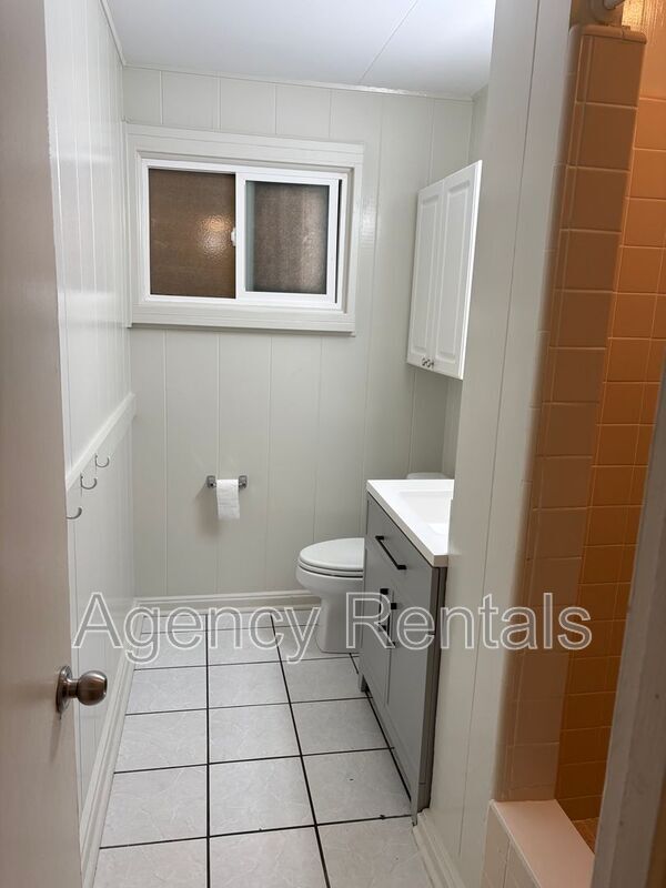 Building Photo - 45-441-441 Meakaua St
