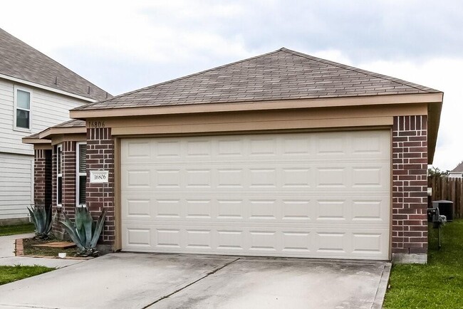 Building Photo - 16806 Accolade Way