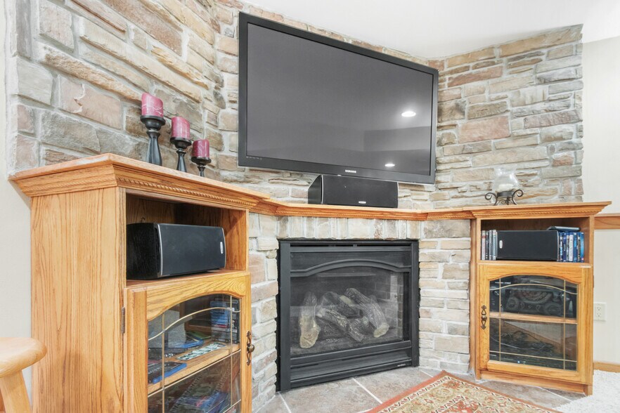 Building Photo - 7126 New Washburn Way