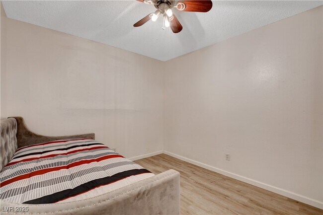 Building Photo - 5171 Reeder Cir