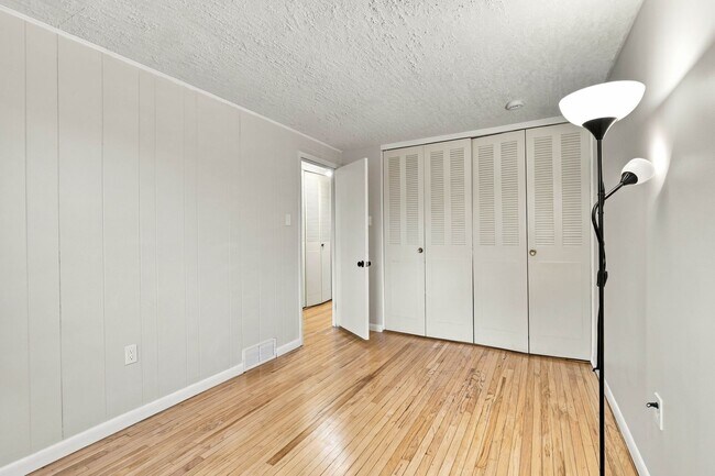 Building Photo - 840 Hilton Dr